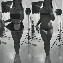  Nude