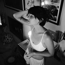 Nude