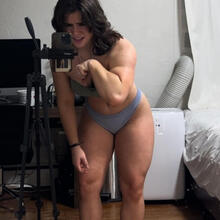  Nude