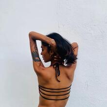  Nude