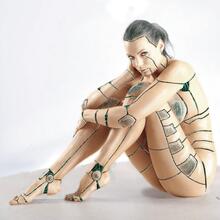  Nude