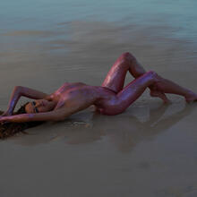  Nude