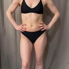  Nude
