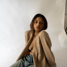  Nude