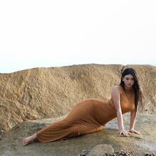  Nude