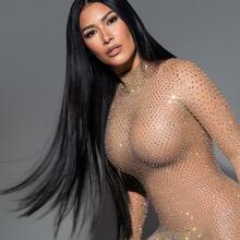  Nude
