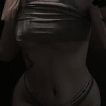  Nude