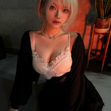  Nude