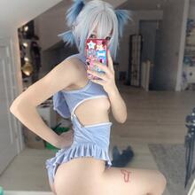  Nude