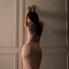  Nude
