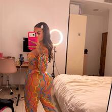  Nude