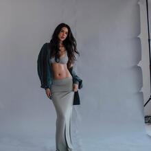  Nude