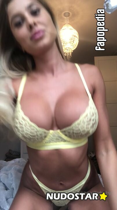 Sopeachybaby Nude OnlyFans Leaks