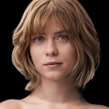  Nude