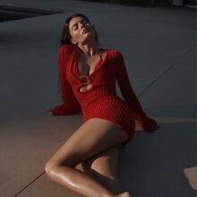  Nude