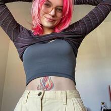  Nude