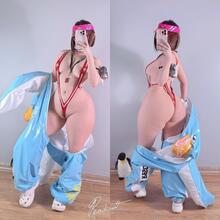  Nude