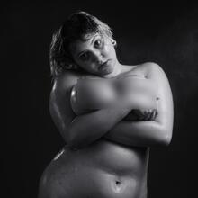  Nude