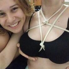  Nude