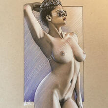  Nude