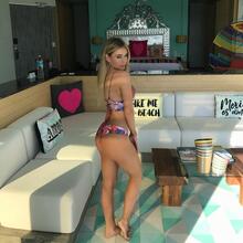  Nude