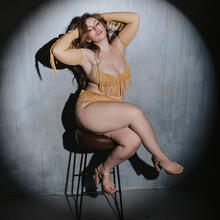  Nude