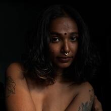  Nude