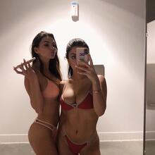  Nude