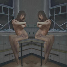  Nude