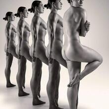  Nude