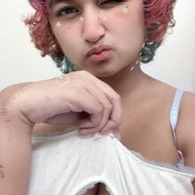  Nude