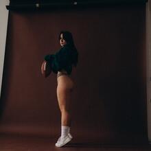  Nude