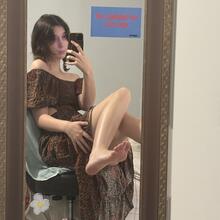  Nude
