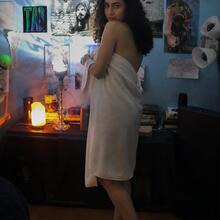  Nude