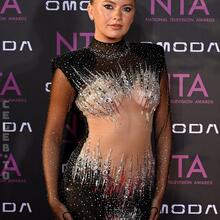  Nude