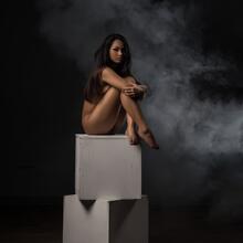  Nude