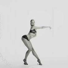  Nude