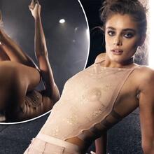  Nude