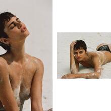  Nude