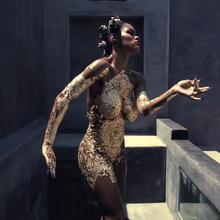  Nude