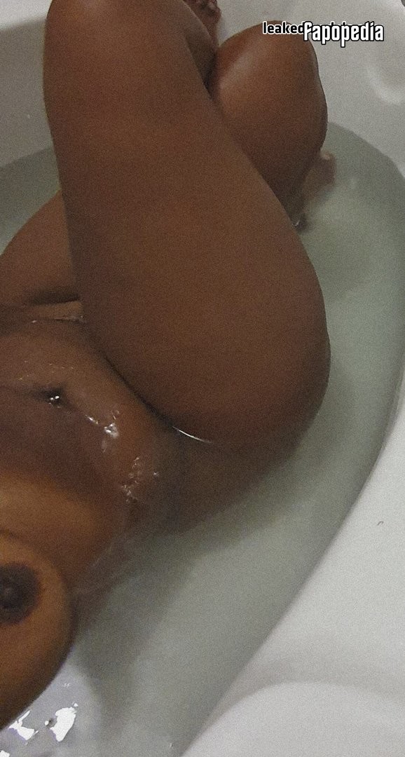 Chantelle Fox Nude OnlyFans Leaks