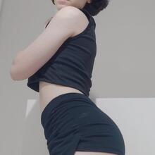  Nude