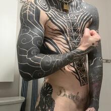  Nude