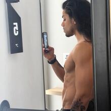  Nude
