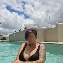  Nude
