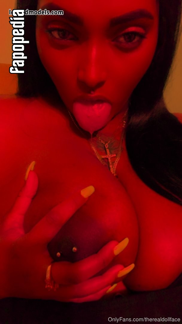 Therealdollface Nude OnlyFans Leaks