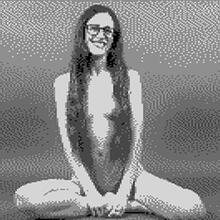  Nude