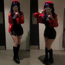  Nude