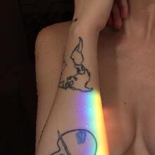  Nude