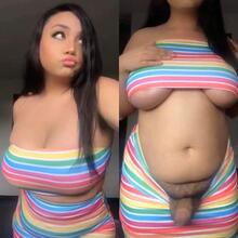  Nude